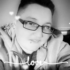 Meet your Posher, Chrystal